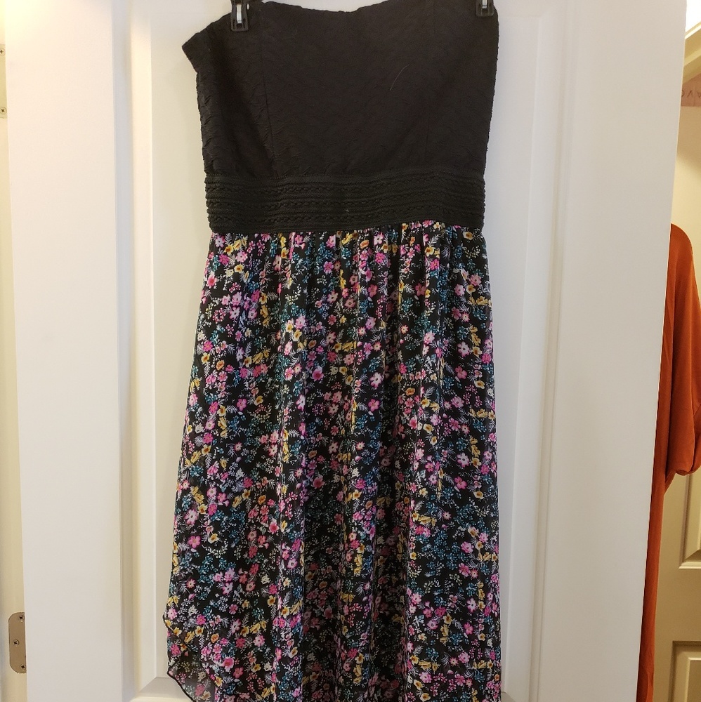 Straplesss dress